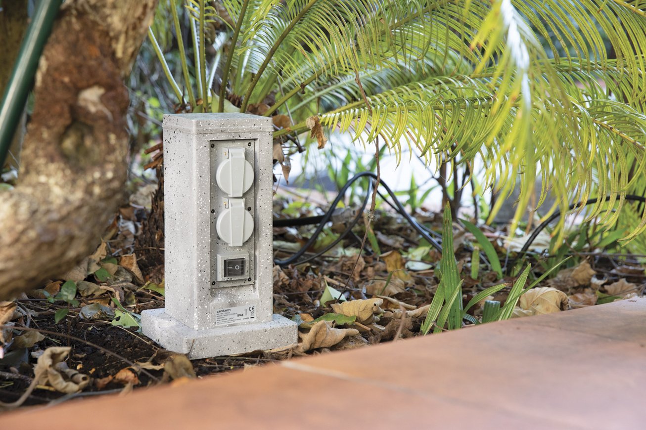 Borne Electrique De Jardin Avec Prise Etanche zenitech.fr